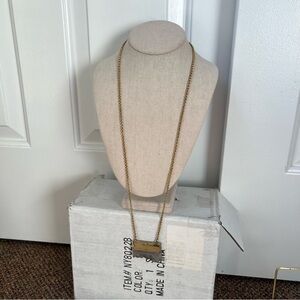 Gold tone twisted chain long lanyard rock charm necklace raw edge crystal geode